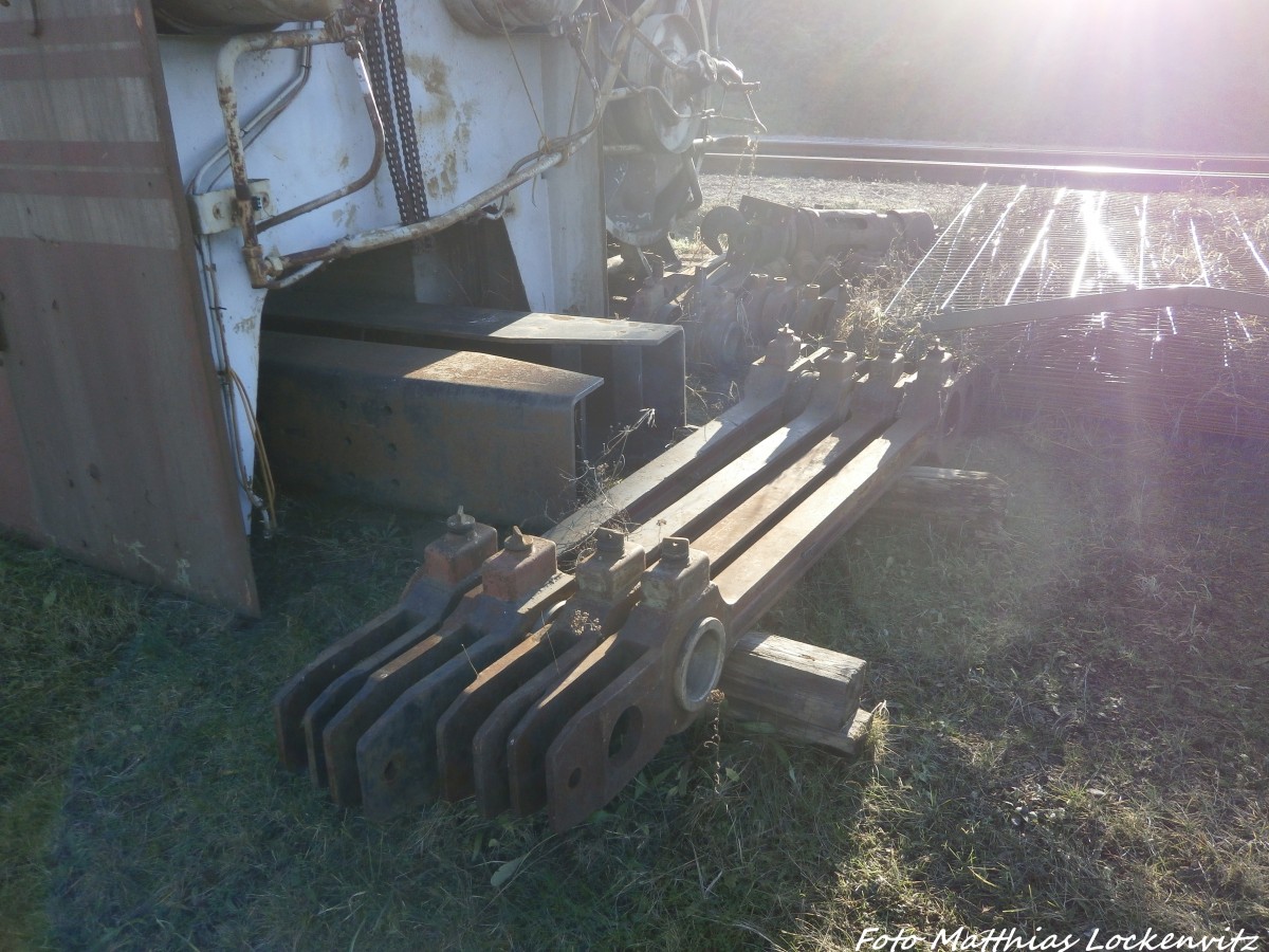 �berreste der OHE 120052 am Saalehafen in Halle (Saale) am 13.1.15