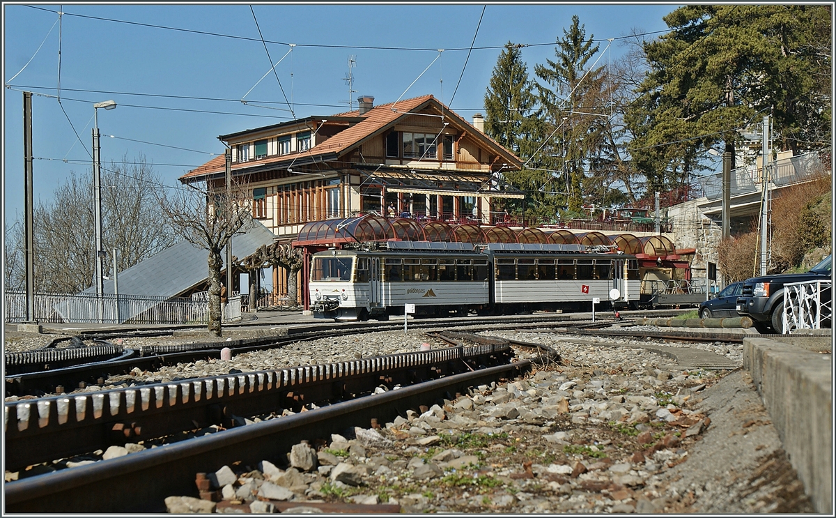 Un�bersehbar, die Rochers de Naye Bahn ist eine Zahnradbahn.
Glion, den 15. M�rz 2012