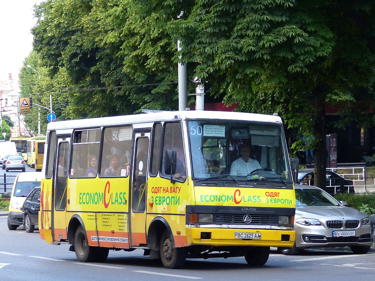 Uspih BM  BAZ-А079.14 / TATA LP-613/38  Bus Baujahr 2008. Prospekt Viacheslava Chornovola, Lviv 27-05-2018.

Uspih BM  BAZ-А079.14 / TATA LP-613/38  bus bouwjaar 2008. Prospekt Viacheslava Chornovola, Lviv 27-05-2018.