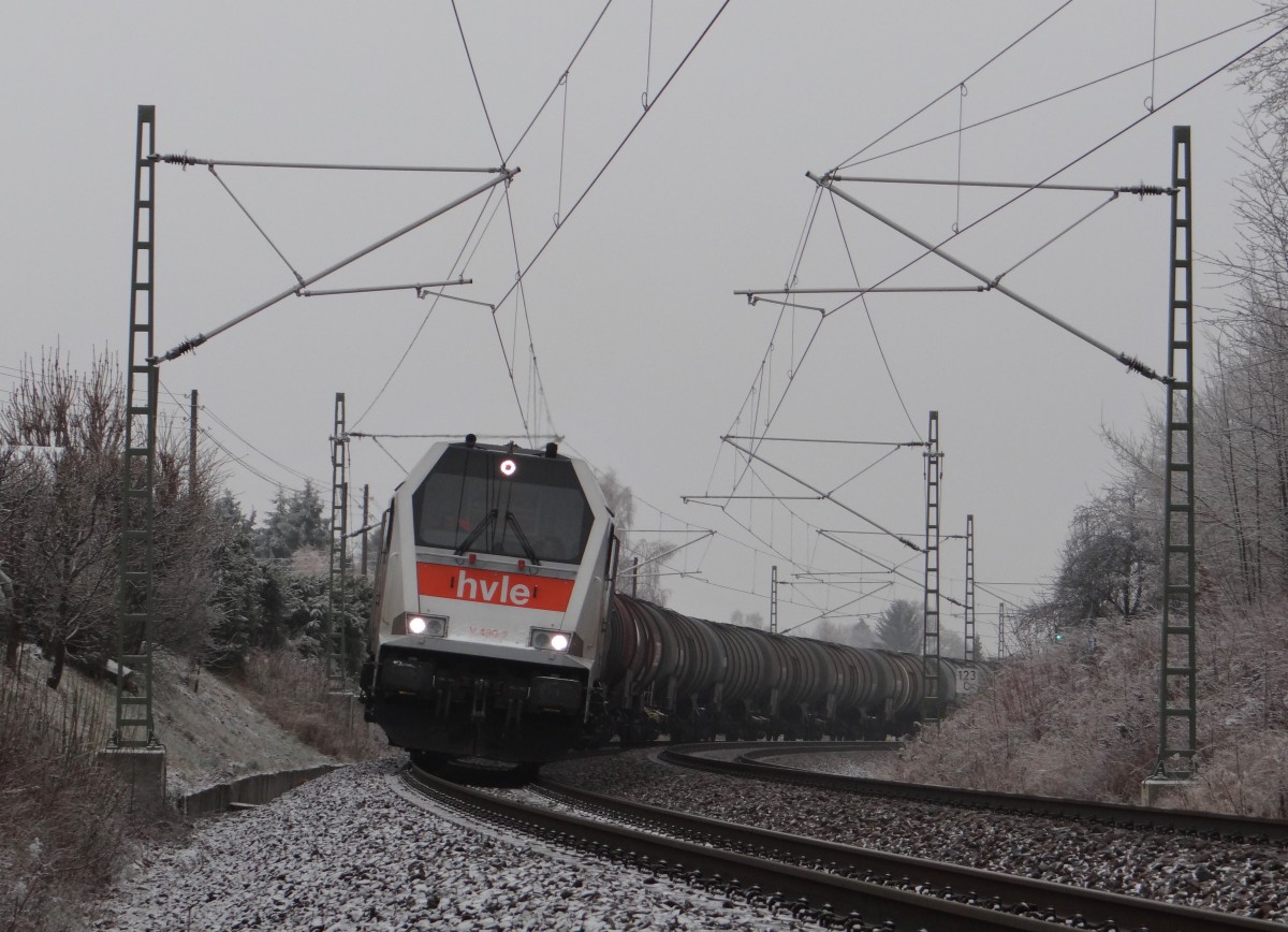 V490.2 der hvle fuhr am 22.01.14 mit einem Kesselzug durch das Vogtland. Hier zusehen in bei Syrau/V. 