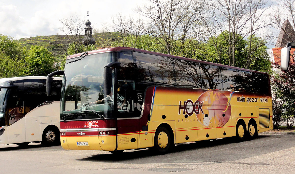 Van Hool T916 Astron von Hock Reisen aus der BRD in Krems gesehen.