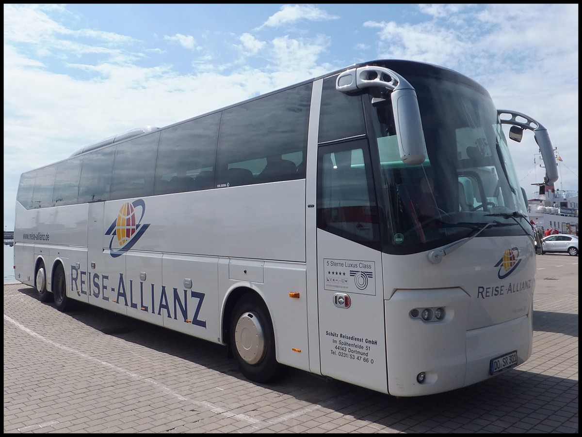 VDL Bova Magiq von Reise-Allianz/Sch�tz Reisedienst aus Deutschland im Stadthafen Sassnitz.