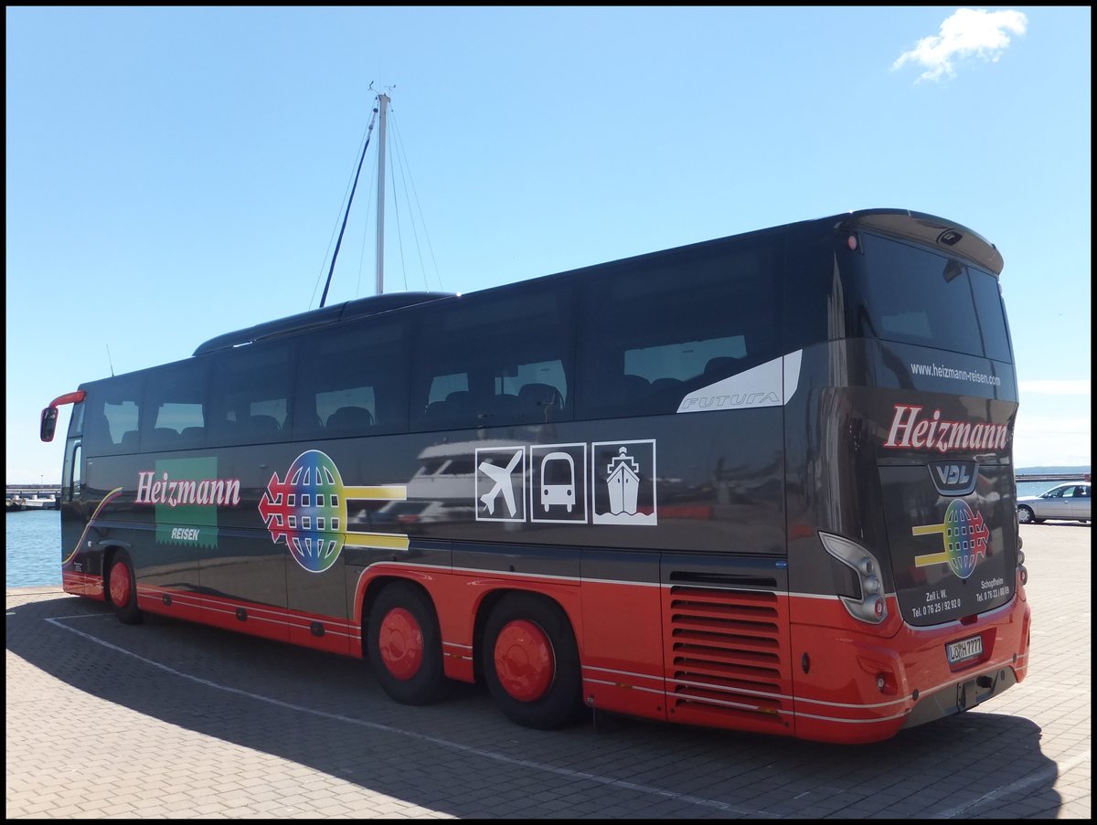 VDL Futura von Heizmann-Reisen aus Deutschland im Stadthafen Sassnitz.