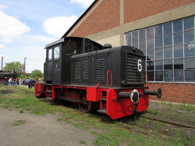VL 6 stand am 04.Mai.2014 beim Lokschuppen-Fest Hanau neben dem Lokschuppen.