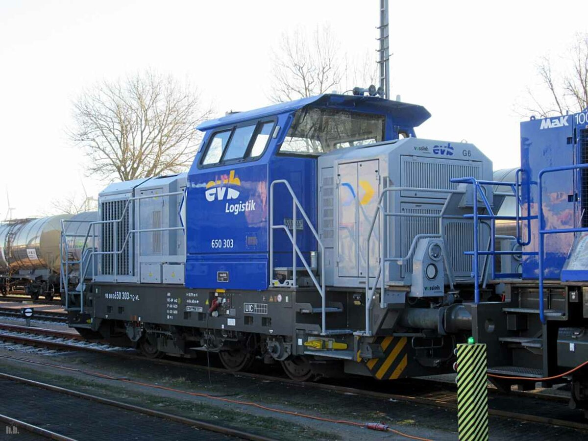 VL 650 303-7 abgestellt an der antwerpenstra�e im binnenhafen von hamburg,26.12.21