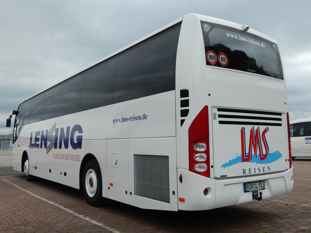 Volvo 9500 von Lensing aus Deutschland im Stadthafen Sassnitz.