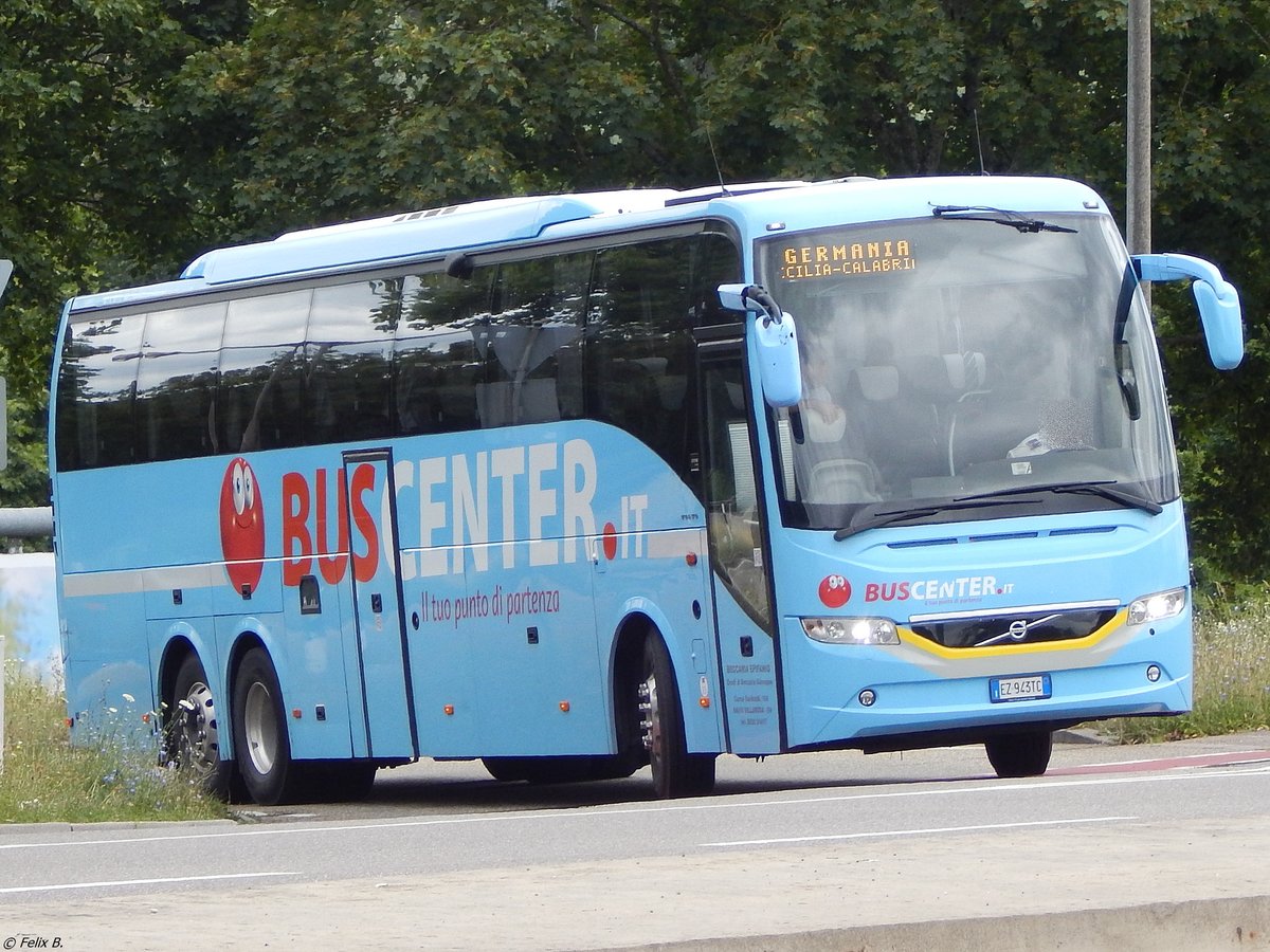 Volvo 9700 von Beccaria Epifani aus Italien in Karlsruhe.