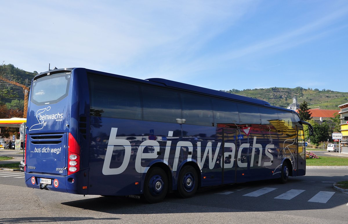 VOLVO 9700 von Beinwachs Reisen aus Nieder�sterreich in Krems gesehen.