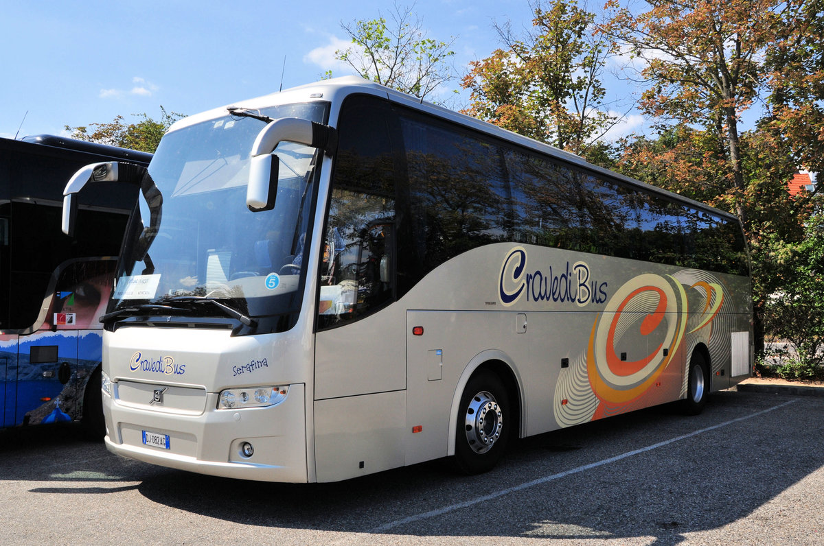 Volvo 9700 von Crawedi Bus aus Italien in Krems gesehen.