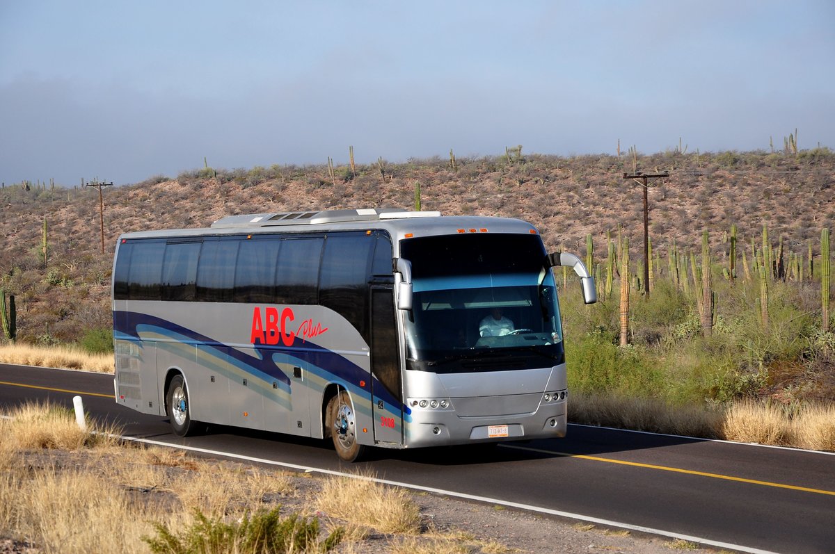 Volvo 9700 von Plus ABC in der Baja California Sur/Mexico gesehen.