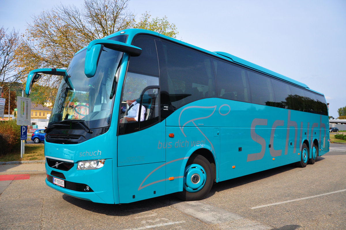 Volvo 9700 von Schuch Reisen aus �sterreich in Krems.