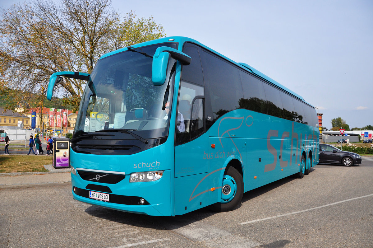 Volvo 9700 von Schuch Reisen aus �sterreich in Krems.