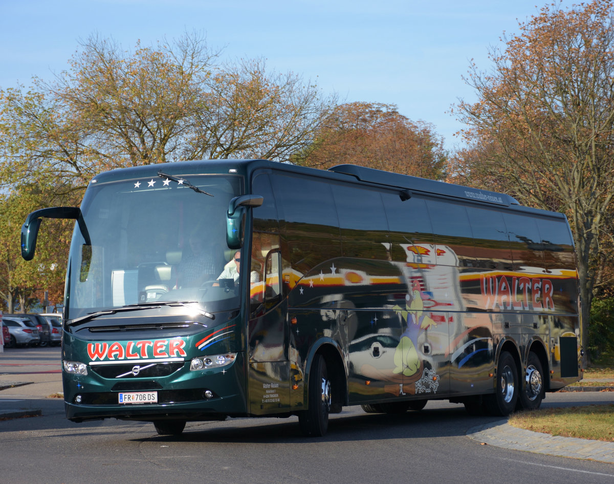 Volvo 9700 von WALTER Reisen aus �sterreich in Krems.
