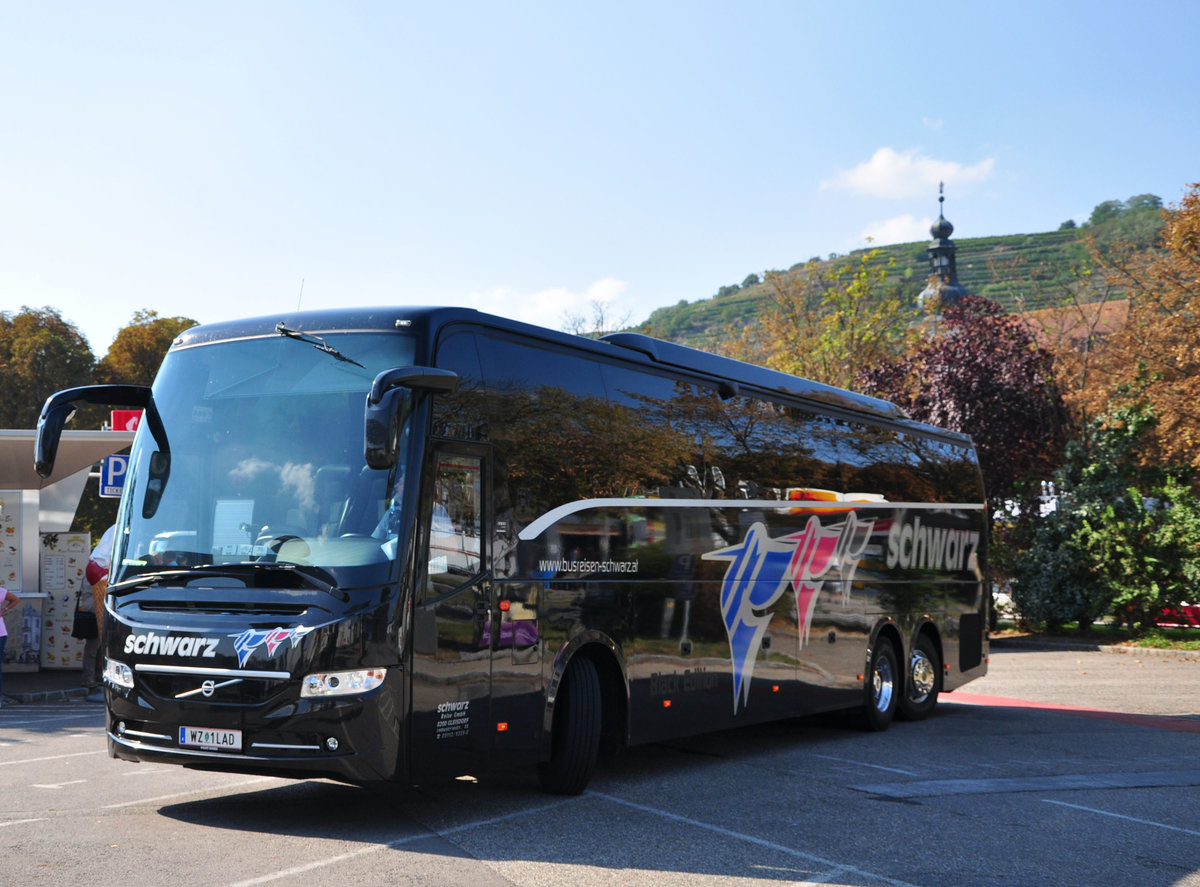 Volvo 9900 von Busreisen SCHWARZ aus �sterreich in Krems.