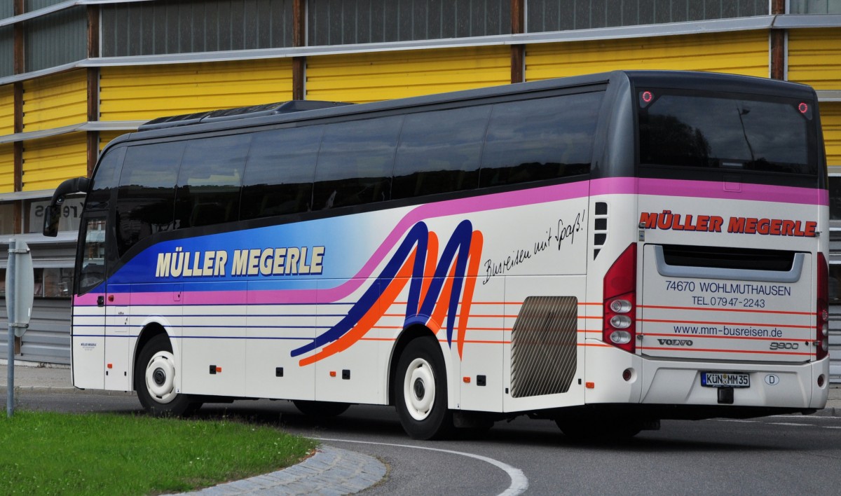 Volvo 9900 von M�ller Megerle aus der BRD am 29.August 2014 in Krems unterwegs.