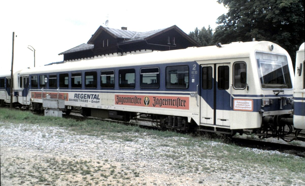 VS Nr.30 Steuerwagen BR 926 (NE 81 Waggon Union) der Regental-Bahnbetriebs GmbH (RBG) in Lam am 08.09.1997.