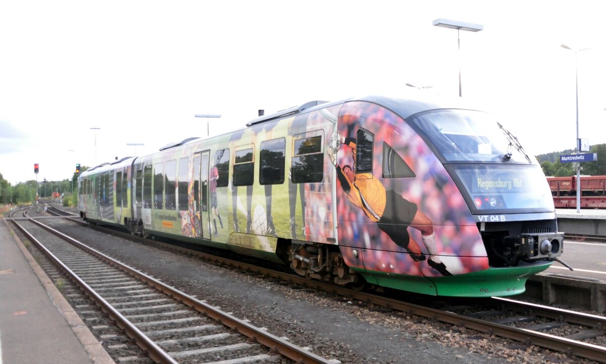 VT 04 der Vogtlandbahn in Marktredwitz am 07.09.2011.