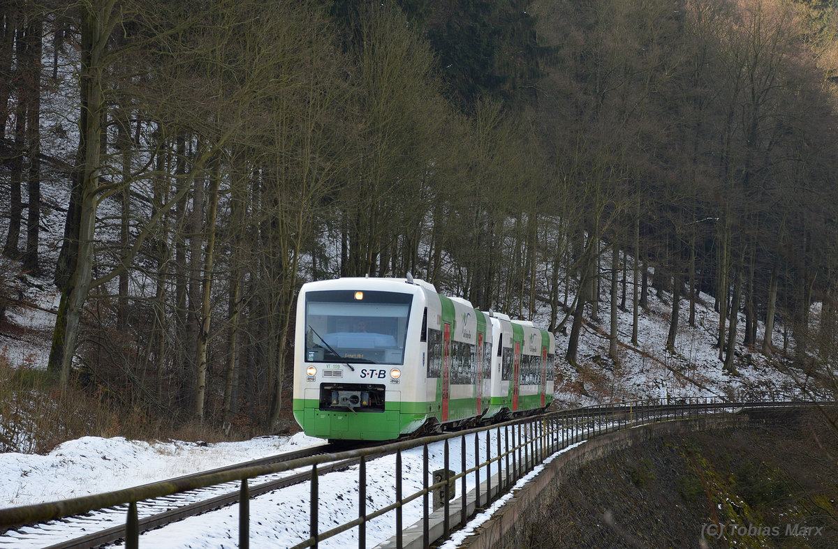 VT 119 der STB beim Tunnel am Zwang am 02.04.2016