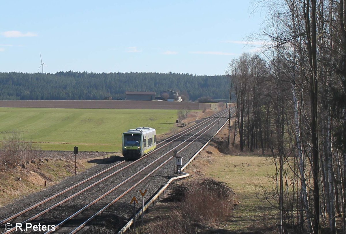 VT650 721 als ag84675 Marktredwitz - Bad Steben kurz vor Marktleuthen. 27.03.17