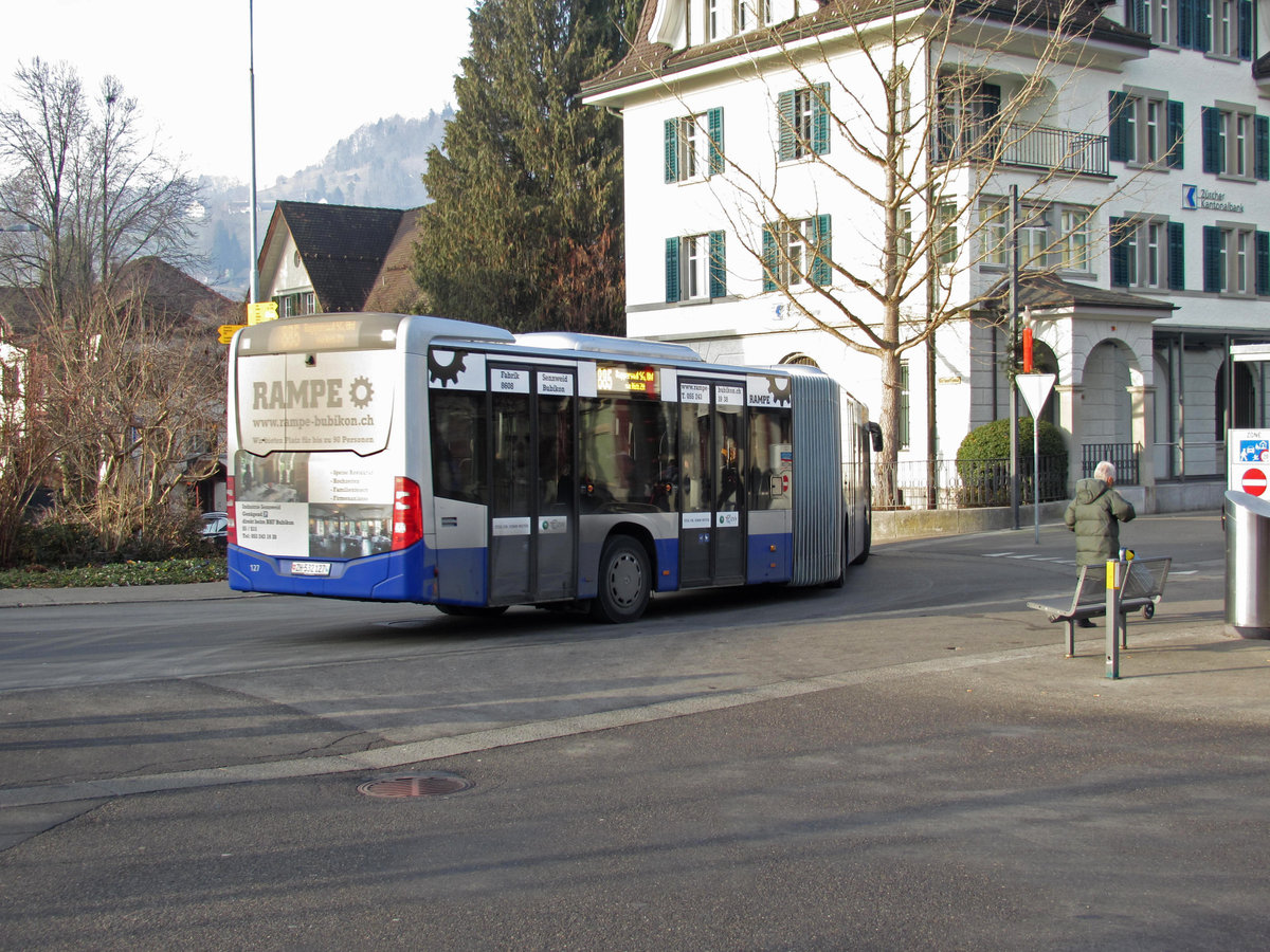 VZO-Mercedes Citaro Nr.127 (Baujahr 2015) beim Bahnhof Wald am 17.12.16.