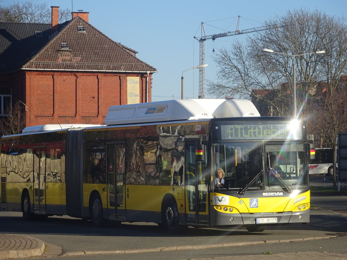 Wagen 115 des Gothaer Busunternehmers Wolfgang Steinbr�ck, ein Neoplan N4521 CNG, am 27.03.17 auf der Buslinie A am ZOB. Vorher fuhr der Bus beim ehemaligen BVG-Subunternehmer HARU als Wagen 8503.