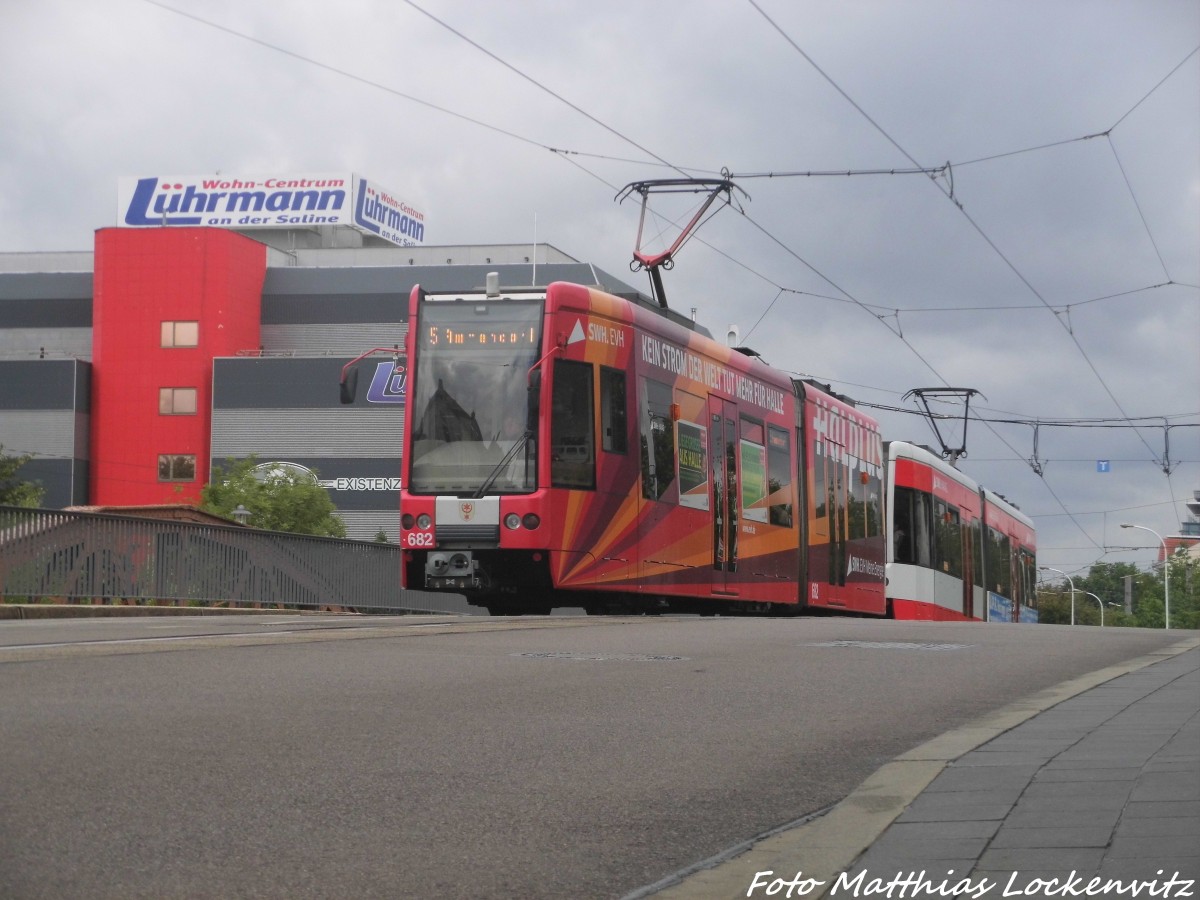 Wagen 682 und 68X unterwegs nach Ammendorf am 27.7.15