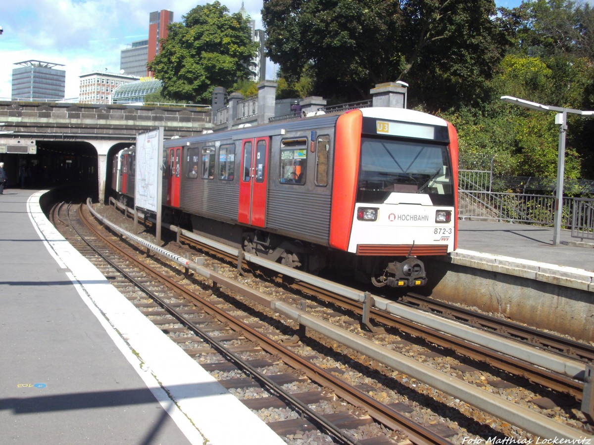 Wagen 872-3 als U3 mit ziel Schlump-Barmbek in der Station Landungsbr�cke in Hamburg am 1.9.13