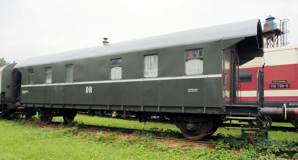 Wohnwagen auf Basis Donnerbüchse im Eisenbahnmuseum Weimar am 05.08.2016.