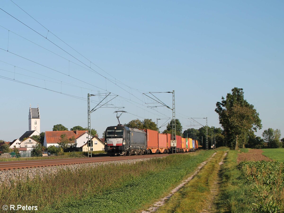 X4E 871 alais 193 871 zieht ein Containerzug bei moosham in Richtung Norden. 25.09.21