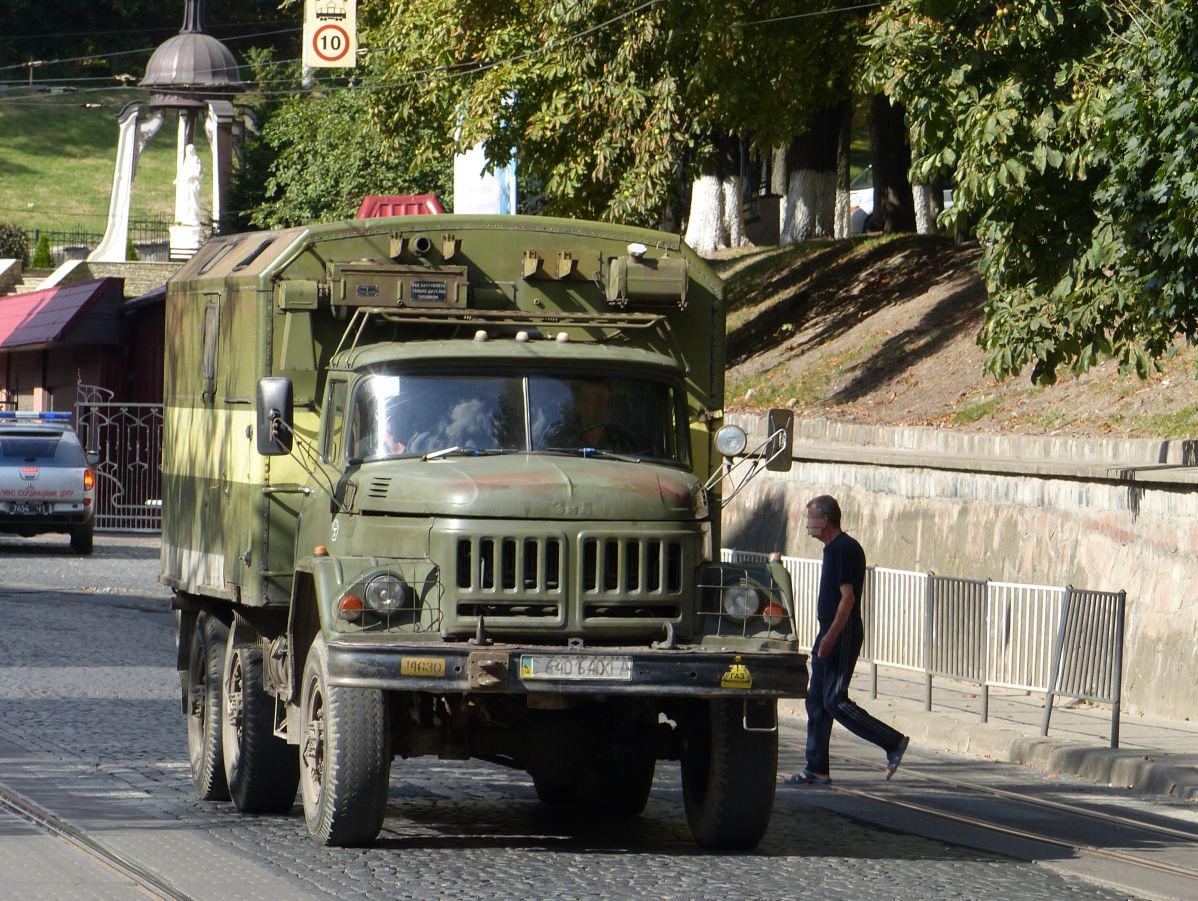 ZIL 131 LKW Pidvalna Strasse, Lviv 30-08-2016.


ZIL 131 vrachtwagen Pidvalna straat, Lviv 30-08-2016.