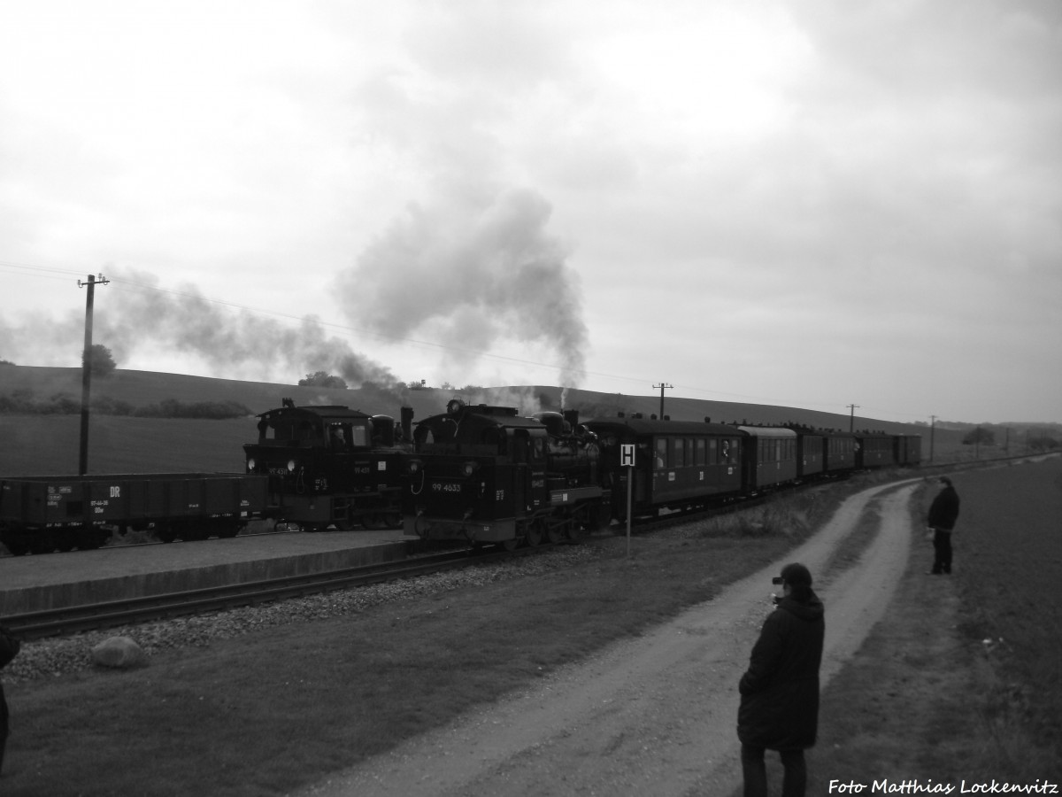 Zugkreuzung von 99 4511 und der R�BB 99 4633 (Mh 53) am Hp. Seelvitz am 12.10.14