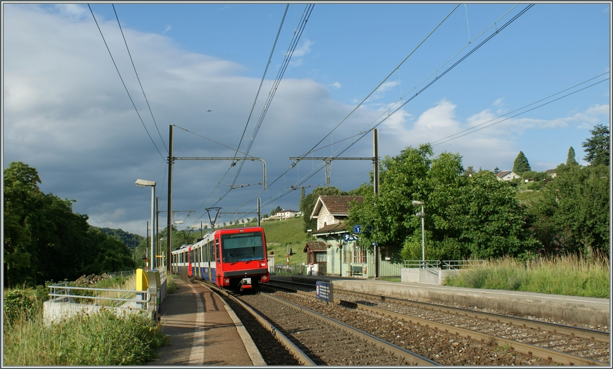 Zwei Bem 550 auf dem weg Richtung La Plaine halten in Russin.
21. Juni 2010