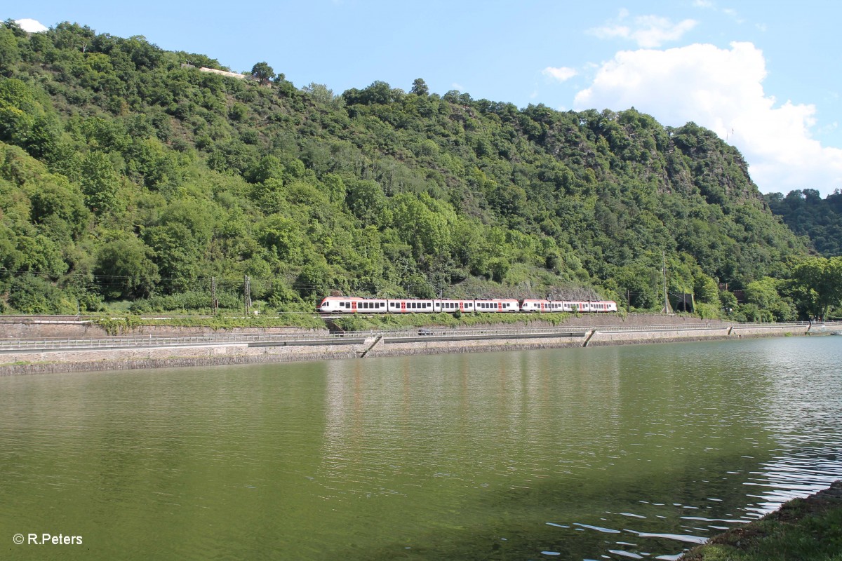 Zwei Vias auf dem Weg von Frankfurt/Main nach Neuwied bei St.Goarshausen. 16.07.14