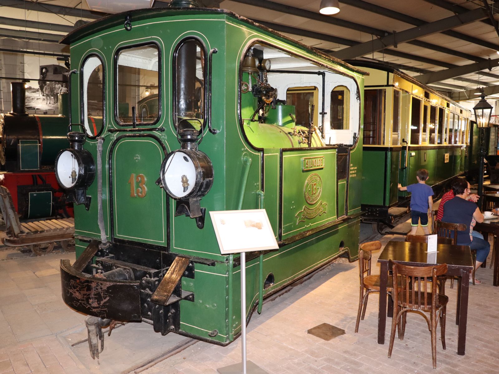 Dampflokomotive nummer 13 GSTM  Silvolde  Baujahr 1900. Museum Stichting Nationaal Smalspoor Stoomtrein Katwijk Leiden. Valkenburg 04-08-2022.


Stoomtramlocomotief 13 GSTM met de naam  Silvolde  bouwjaar 1900. Museum Stichting Nationaal Smalspoor. Valkenburg 04-08-2022.


