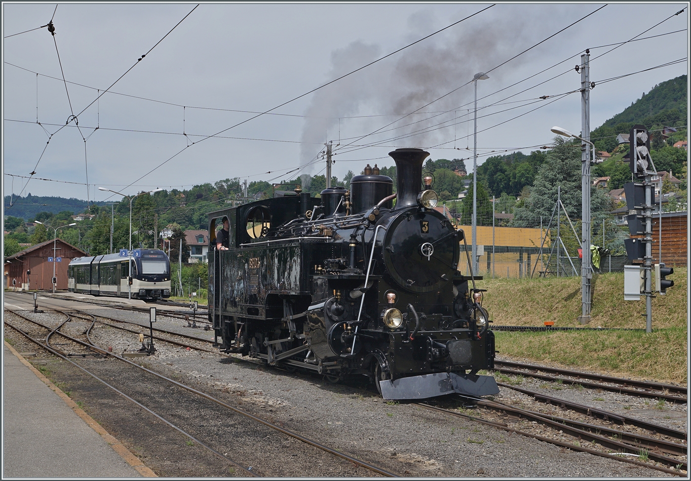 Die BFD HG 3/4 N° 3 der Blonay Chamby Bahn rangiert in Blonay. 

1. Juni 2025