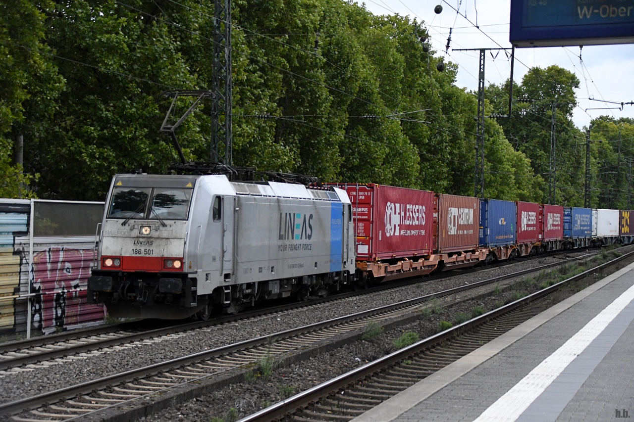 railpool 186 501 zog einen klv durch k�ln s�d,27.09.22
