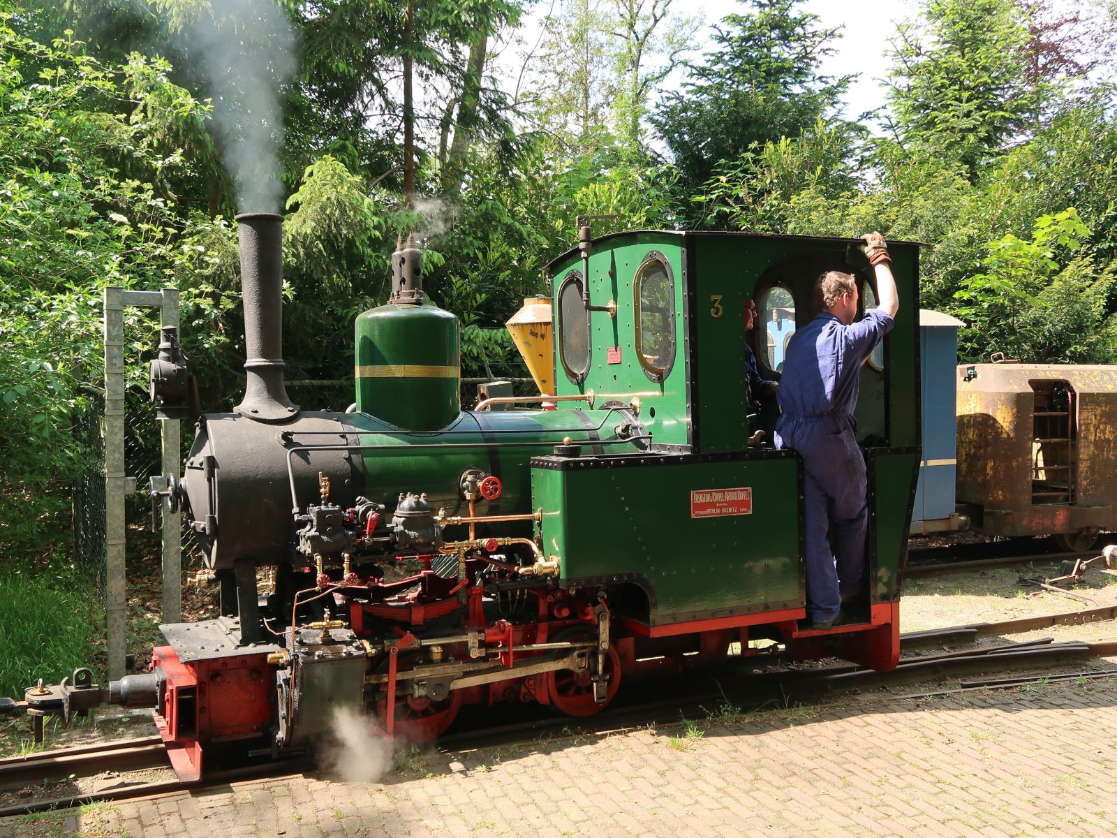 Rijssens Leemspoor Dampflokomotive Nummer 3  Maaike  Baujahr 1913 von Orenstein en Koppel (O&K) Berlin Babelsberg. Schmalspurmuseum Leemspoor, Rijssen 09-05-2024. 

Rijssens Leemspoor stoomlocomotief nummer 3  Maaike  gebouwd in het jaar 1913 door Orenstein en Koppel (O&K) Berlin Babelsberg. Leemspoor, Rijssen 09-05-2024.