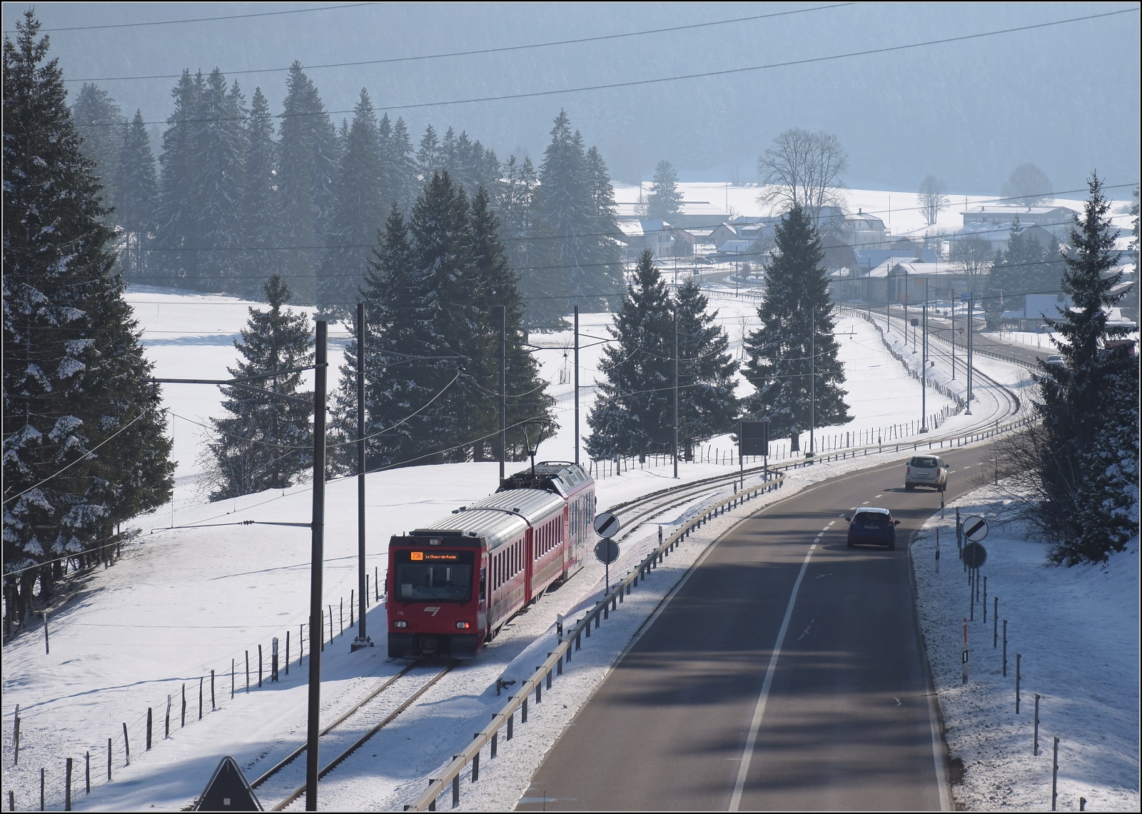 Winterlich auf den Freibergen.

Pendelzug mit Motorwagen Be 4/4 652 zwischen Muriaux und Les Emibois. Februar 2023.