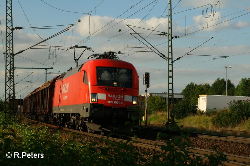 182 001-8 zieht ein Gemischten Gterzug bei Obertraubling. 13.09.07