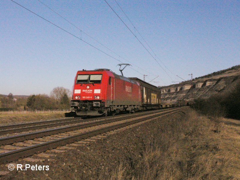 185 249-0 zieht bei Thngersheim ein gemischten Gterzug. 16.02.08