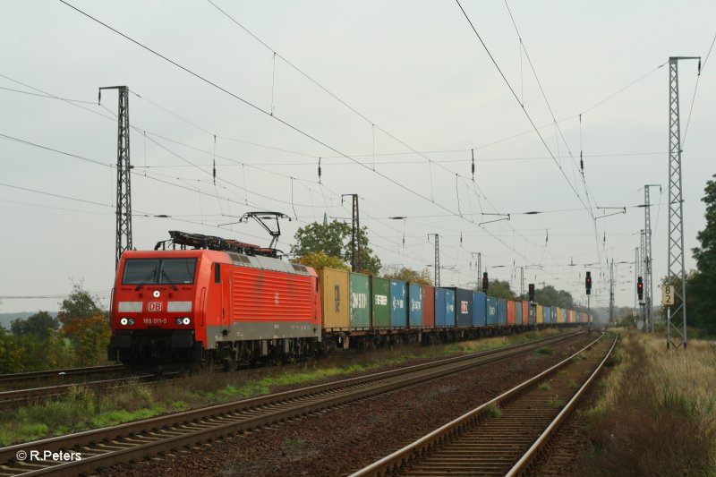 189 011-0 durchfhrt Saarmund mit ein Containerzug. 12.10.07