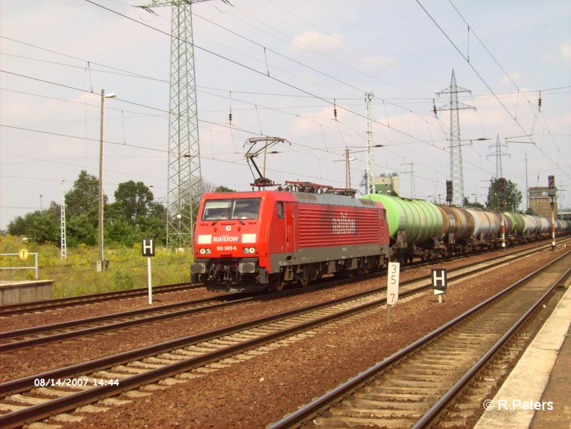 189 089-6 durchfhrt Berlin-Schnefeld mit einen Kesselzug. 14.08.07