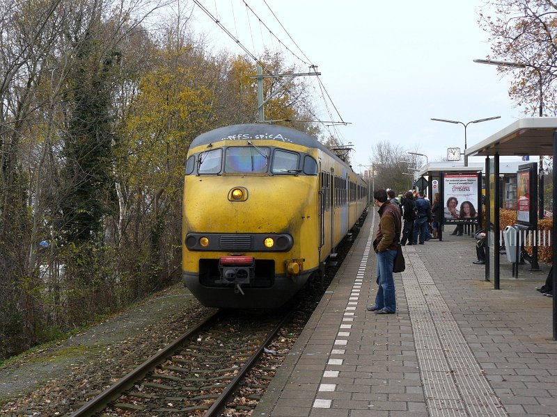 502 Leiden Lammenschans als Intercity nach Utrecht CS 24-11-2007