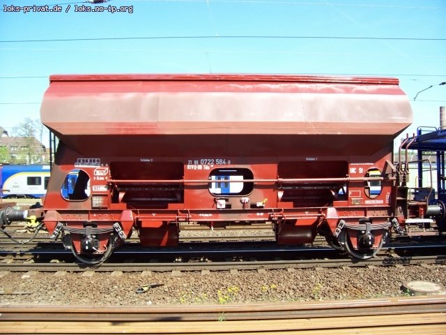 Auch ein Tds kann sch�n aussehen wenn er frisch lackiert ist (31 80 0722 584-8 D-DB, Bebra 26.04.2007).