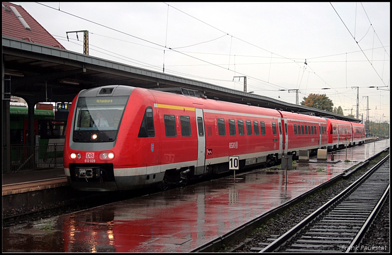 DB 612 029 mit dem RE 3629 nach Altenburg (Weimar 10.10.2009)