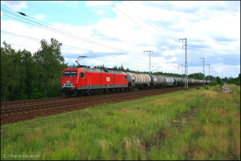 MEG 802 (91 80 6156 002-8 D-MEG) mit einem Kesselzug (Berlin Wuhlheide, 20.06.2009).