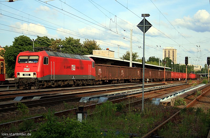 MEG 803 (91 80 6156 003-6 D-MEG) �bernimmt den Eaos-Zug von MEG 313 (Berlin Greifswalder Str, 08.06.2009).