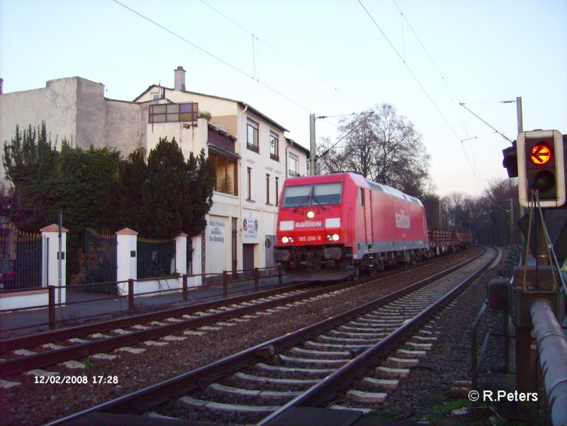 Noch ein Bild von 185 206-0 in Rdesheim an dem Rhein. 12.02.08