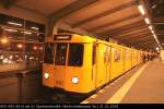 690 (Typ A3L 71) mit dem Aussetzer nach Spichernstr (Berlin Kottbusser Tor, 21.01.2009).