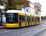 Stra�enbahn / Stadtverkehr;  Strau�berg;  Flexity Nr.0042 von Bombardier Baujahr 2013 bei der Haltetelle Lustgarten in Strau�berg am 18.10.2014.
